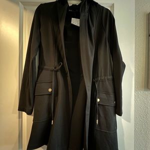 Hooded sweater. Draw strong waist